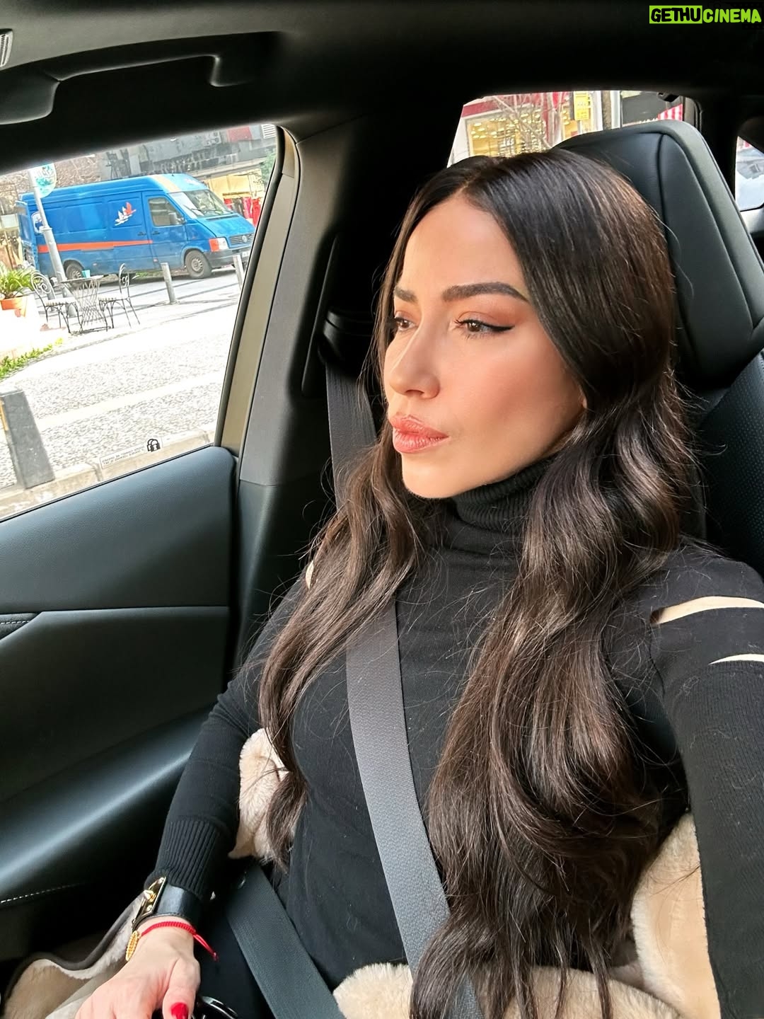 Burcu Güneş - 2.5K Likes - An’dan… ✨✨✨ 🎉⏰🫶 2026