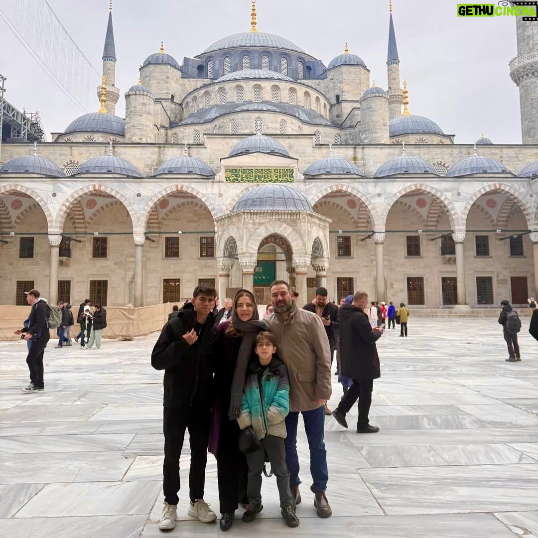 Burcu Kara - 35.2K Likes - Sultanahmet hatırası 😍 24.02.2026