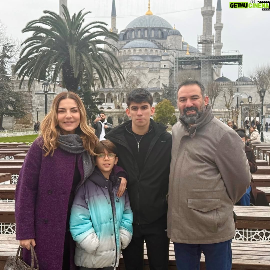 Burcu Kara - 35.2K Likes - Sultanahmet hatırası 😍 24.02.2026