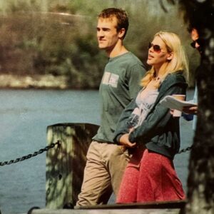 Busy Philipps Instagram - My heart is deeply hurting for all of us today…every person who knew James and loved him, anyone who loved his work or had the pleasure of meeting him, all of his dear friends and community that surrounded him as he battled this illness, especially his parents and brother and sister. But I am profoundly heartbroken for his incredible wife Kimberly and their six magical children. There is a go fund me for them to help out and i’ll put the link in my stories. James Van Der Beek was one in a billion and he will be forever missed and i don’t know what else to say. i am just so so sad. He was my friend and i loved him and i’m so grateful for our friendship all these years.❤️