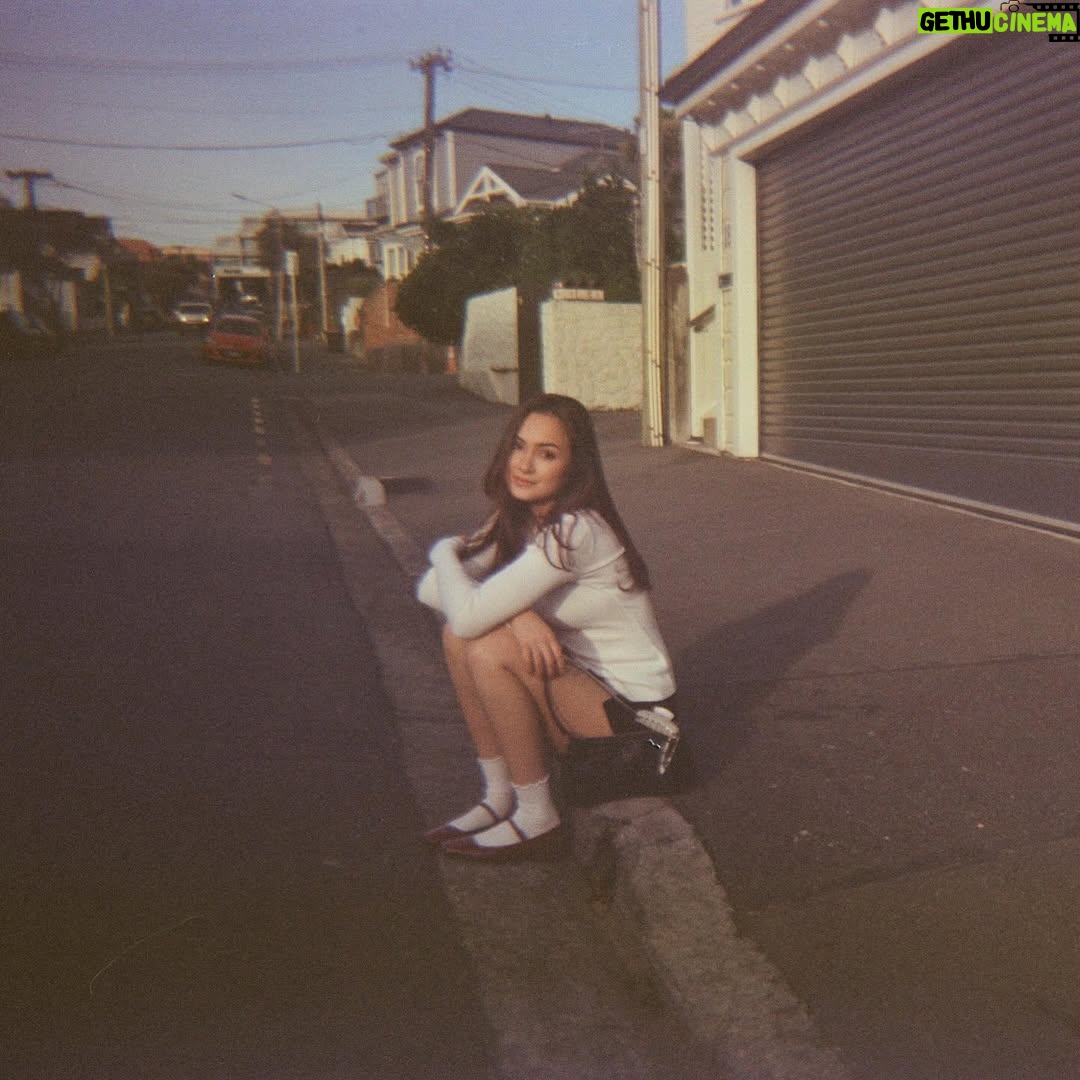Caitlin Halderman - 334.4K Likes - out in the wops
