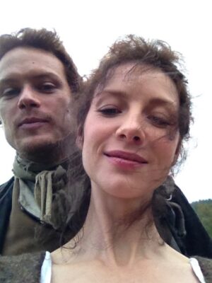 Caitríona Balfe Instagram - I love these people so much. It’s been the greatest ride anyone could have ever imagined. Thank you for embracing us and enveloping us with your love and passion and support. What a journey. And I couldn’t have imagined sharing it with a better group of people. @samheughan .. what a gift you are in every way. Thank you for being the most steadfast partner always. @sophie.skelton my daughter but sister from another mister. @johnhunterbell @rikrankin @laurenlyle7 @izzy_meikle @caitlinoryan and everyone else. Love you all xxx