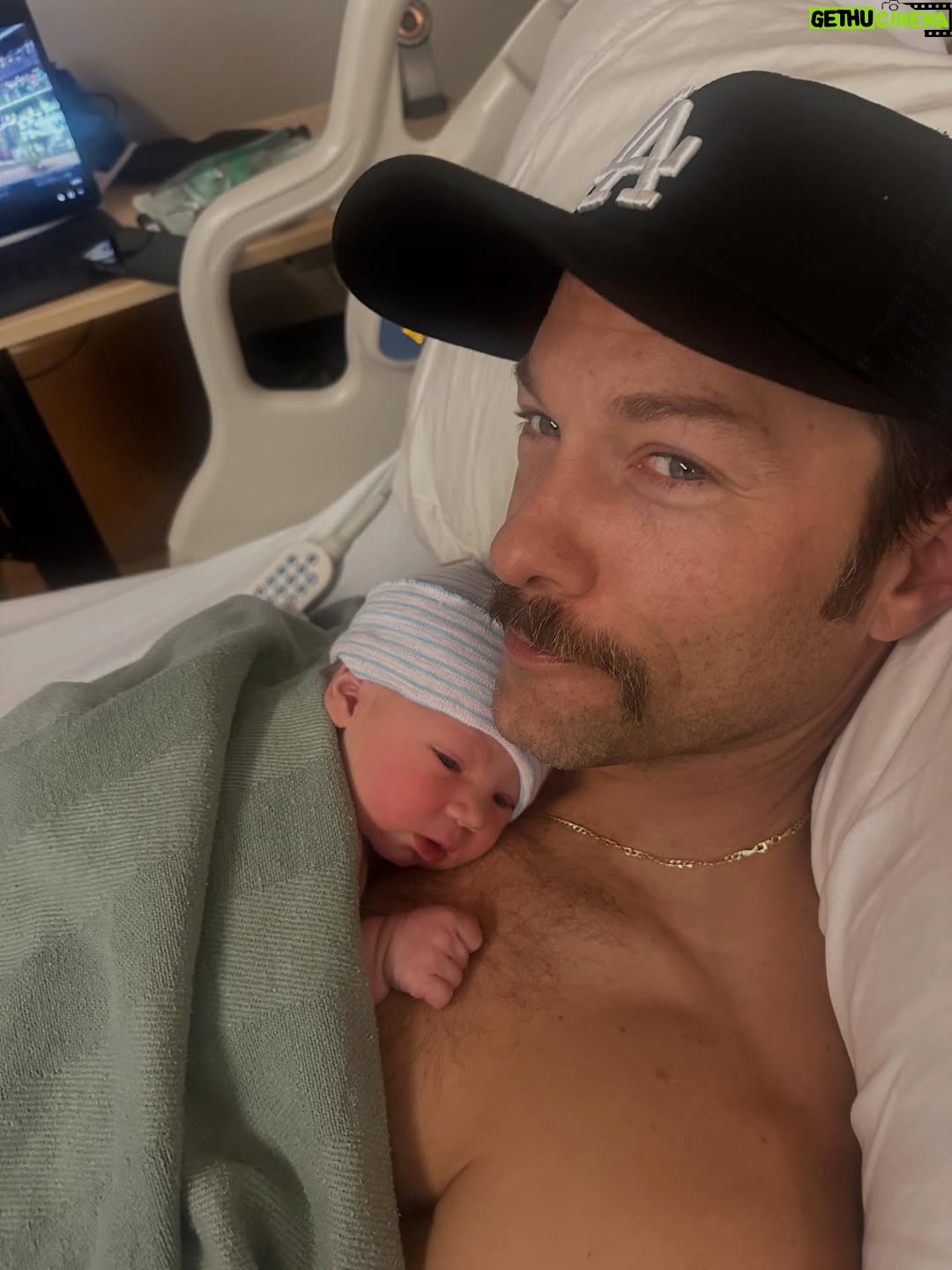 Caity Lotz - 91.6K Likes - Forever changed ❤️ our little boy is here. It’s true what they say about your heart expanding.-Love doesn’t get reallocated it just grows and grows. My heart is bigger and stronger than I ever imaged. This is our family 🥹
