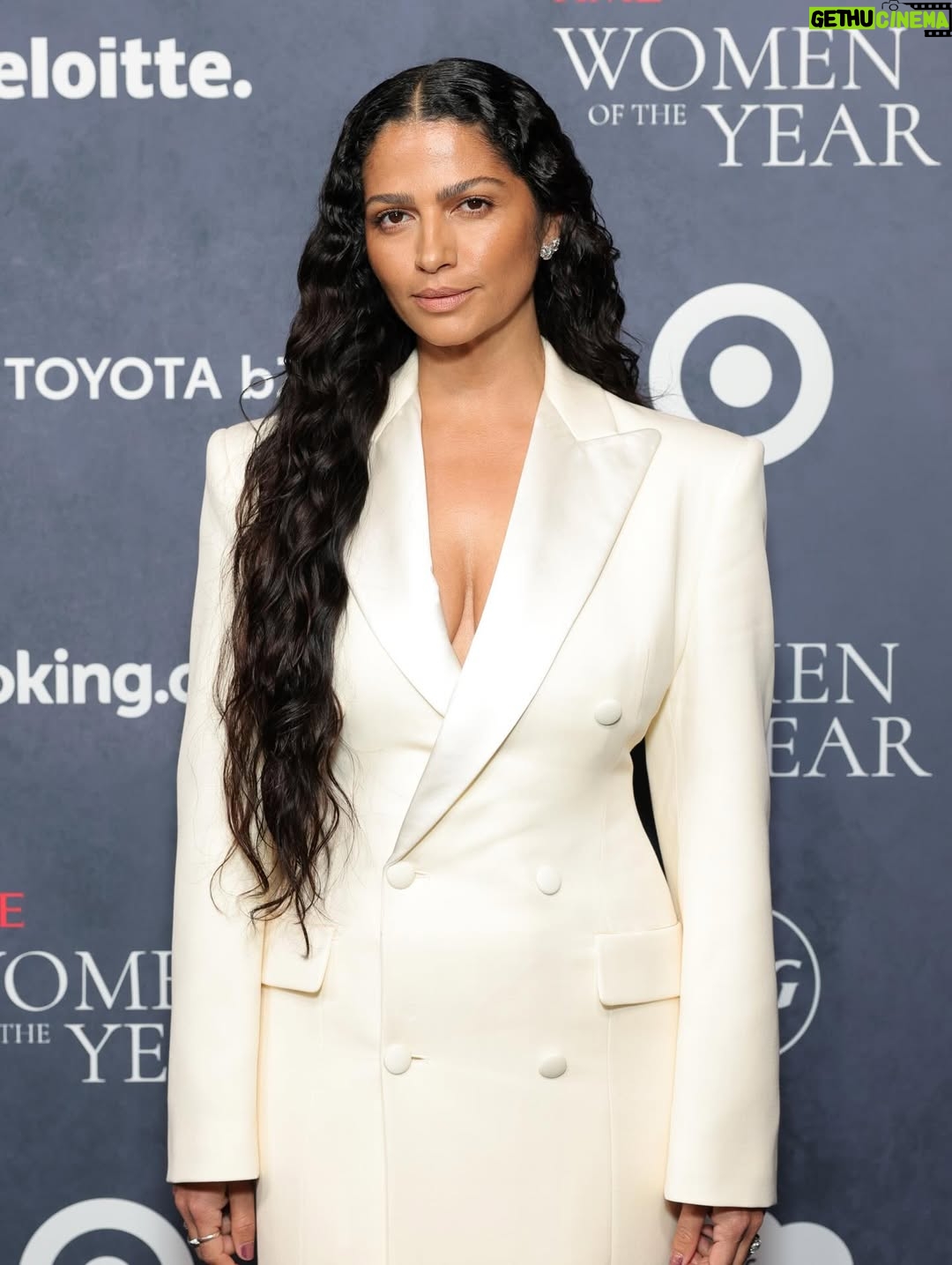 Camila Alves - 68.5K Likes - @time Women Of The Year! What an honor it was to be there with my daughter, for her to see and be in the presence of the most amazing Women on all fields achieving important , inspiring and life changing things. 
Thank you to all of you for showing me and my daughter all that can be possible! 

💚💛💚💛💚💛💚💛💚💛💚💛💚💛💚💛💚💛

@time Mulher do Ano evento… Que honra foi estar lá com minha filha, para que ela pudesse ver e estar na presença de mulheres incríveis em todas as áreas, realizando coisas importantes, inspiradoras e que mudam vidas.
Obrigada a todas vocês por mostrarem a mim e à minha filha tudo que pode ser possível!