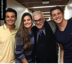 Camila Queiroz Instagram - É 2016, você foi icônico