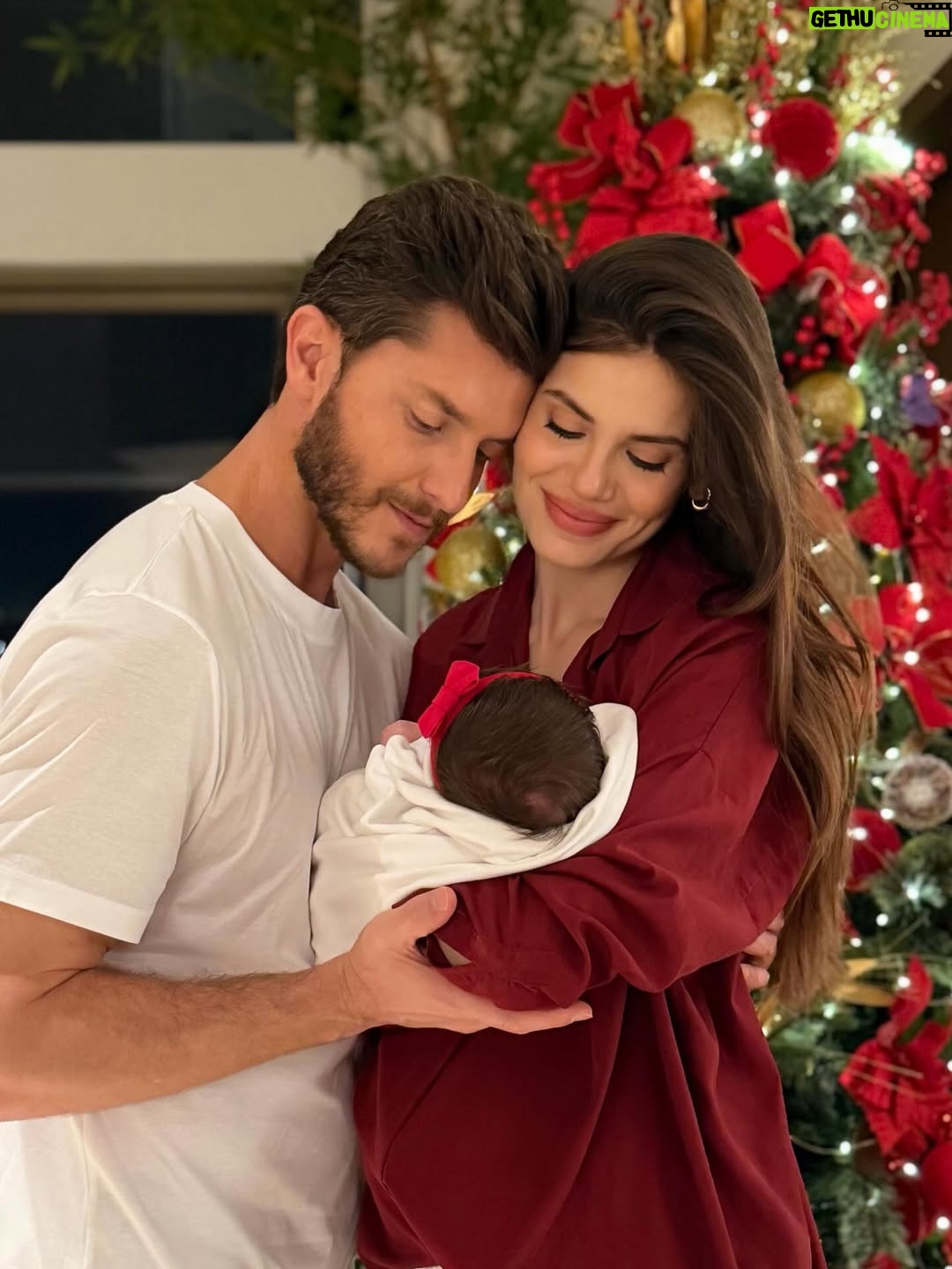 Camila Queiroz - 2.9 Million Likes - Nosso maior pedido de Natal de 2024 se realizou em 2025.
Como somos abençoados por ter você, filha. 
Este foi apenas o primeiro de todos que virão ♥️