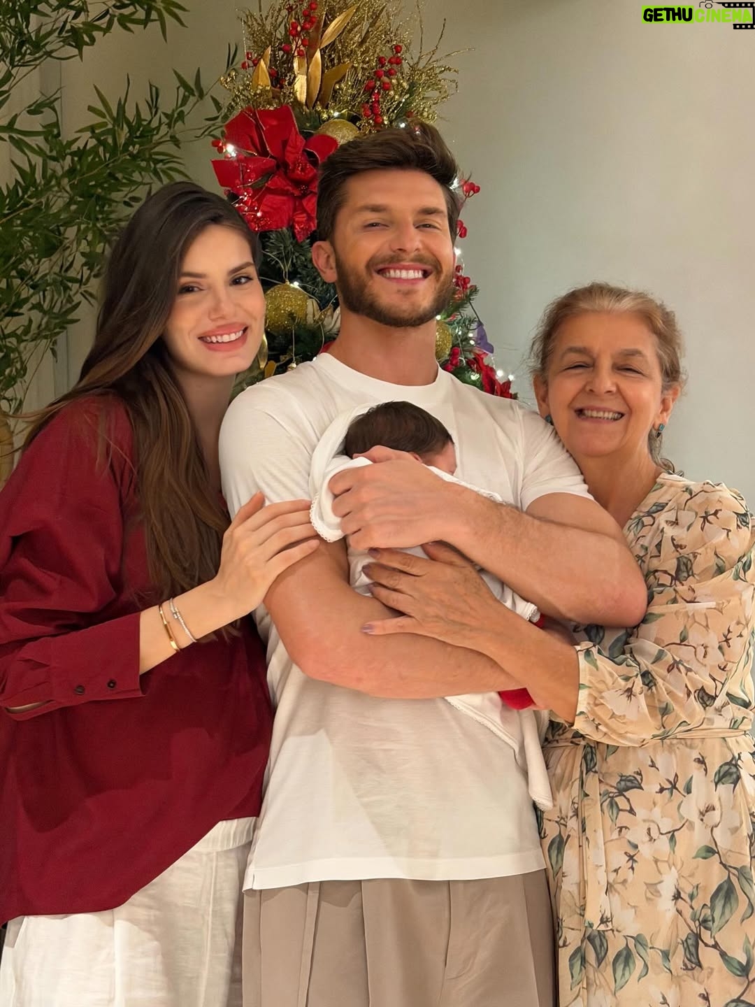Camila Queiroz - 2.9 Million Likes - Nosso maior pedido de Natal de 2024 se realizou em 2025.
Como somos abençoados por ter você, filha. 
Este foi apenas o primeiro de todos que virão ♥️