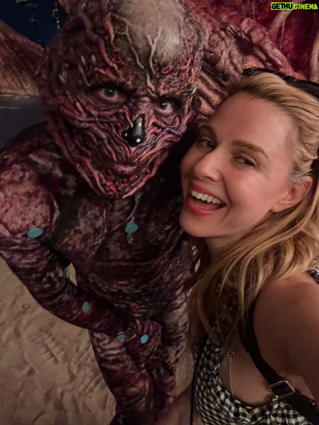 Cara Buono - 3.6 Million Likes - Rolling into the new year with my bestie Vecna. Friendly reminder: it’s just a calendar change. Happy New Year!
Oh yeah, not Alice Creel. 

#strangerthings #golf #newyear #besties