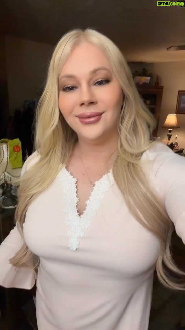 Cara Cunningham - 9.6K Likes - Hello