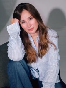 Actress Carine Rizcallah HD Photos and Wallpapers July 2025