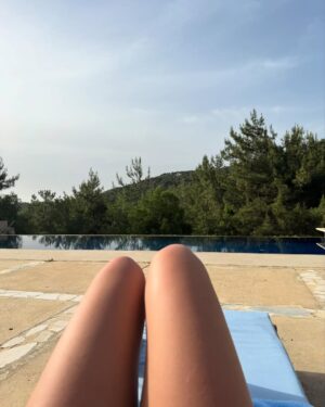 Carine Rizcallah Instagram - Escaped the chaos of the city ! A peaceful weekend @bluejayvalley ❤️ my FAVORITE vacation spot !