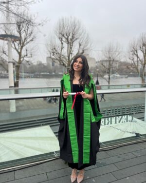 Carine Rizcallah Instagram - Congrats @nadiaacharbel for your graduation from @kings_college_london .
I am so proud of you and so proud to be your mother. Fly high my love , go catch your dreams and draw your future with your own hands. I wish you all the success and will be here for you till the end. LOVE YOU ❤️ 
#mastersdegree #education #london