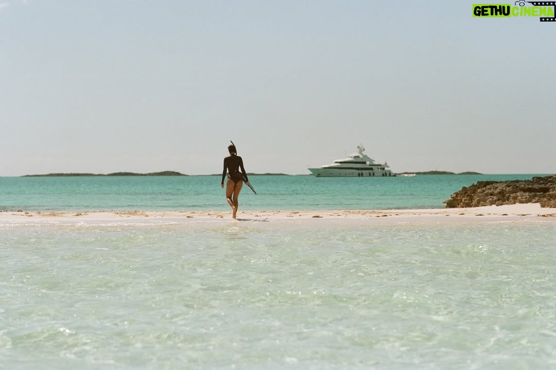 Carmel Rose - 9.2K Likes - Breaking up the fashion week content to share with you a special diving adventure @perrinjames1 & I just went on in the Bahamas 🇧🇸 all aboard Noverra

 (aka Harbor House)