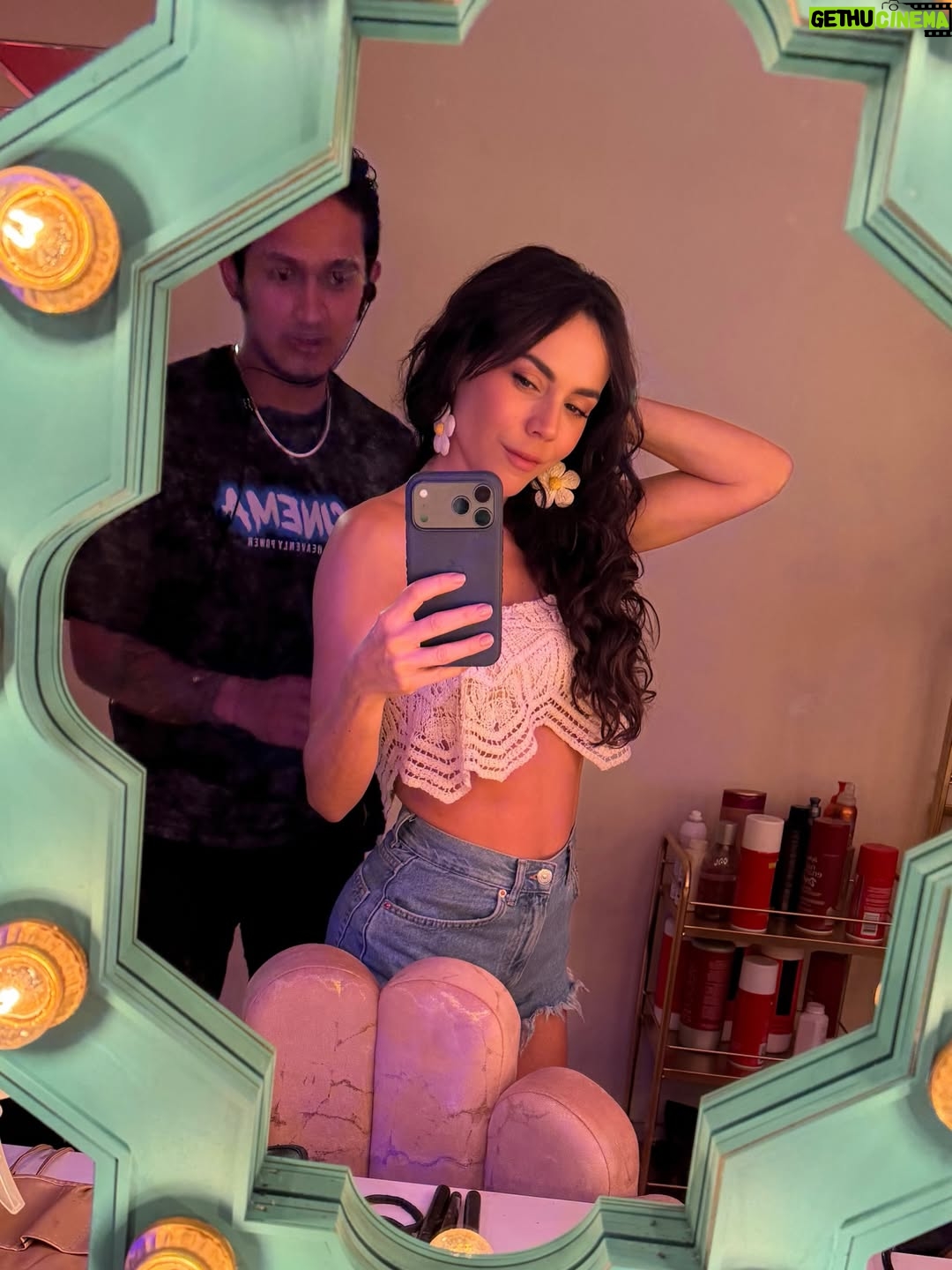 Carolina Gaitán - 63.3K Likes - Mi visita ultra FAV en rodaje!