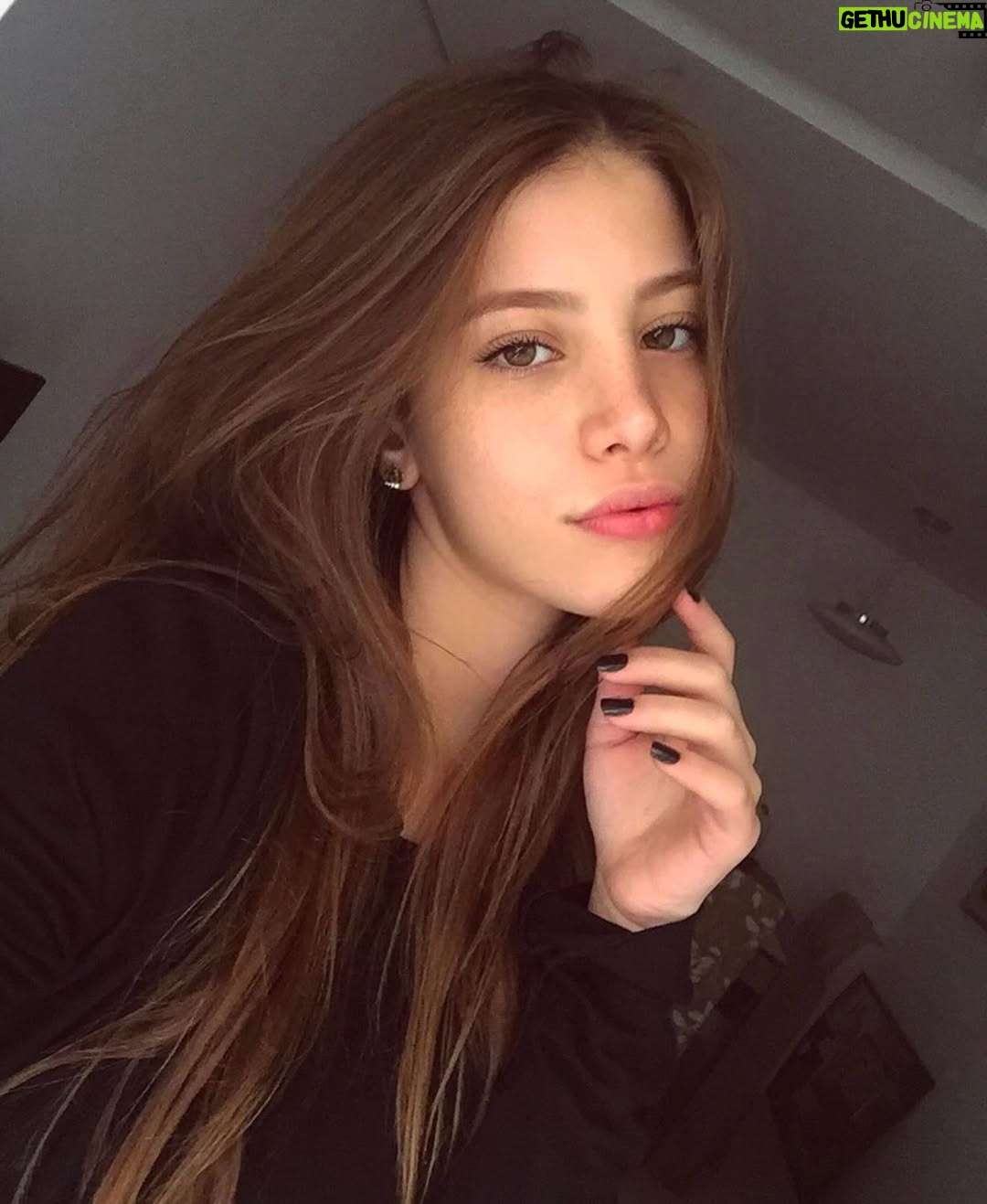 Caroline Dallarosa - 12.7K Likes - Acabei de ver que é pra postar foto de 2016, então entrei na trend e temos uma Carol de 10 anos atrás, mudei muito? Haha