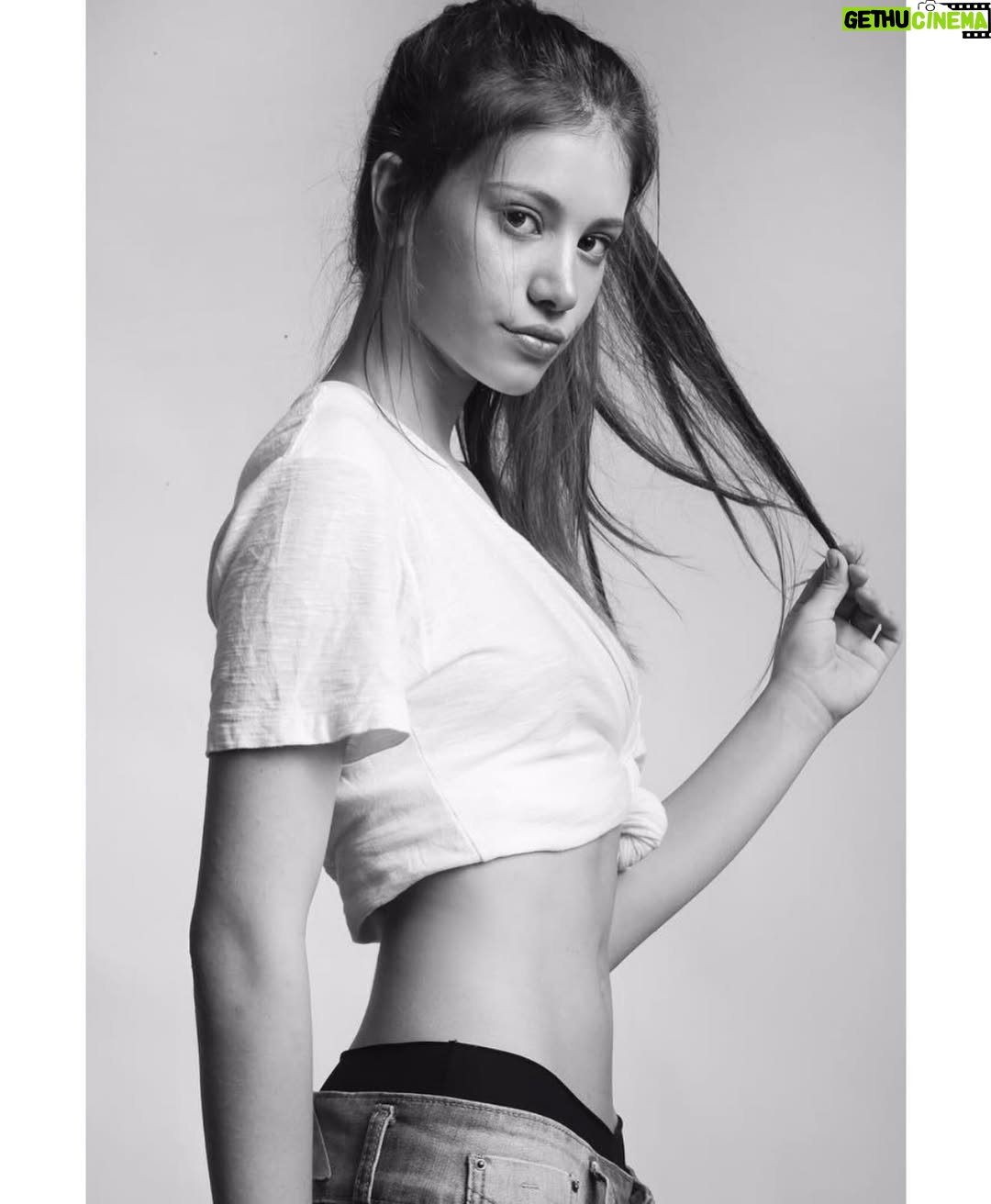 Caroline Dallarosa - 12.7K Likes - Acabei de ver que é pra postar foto de 2016, então entrei na trend e temos uma Carol de 10 anos atrás, mudei muito? Haha