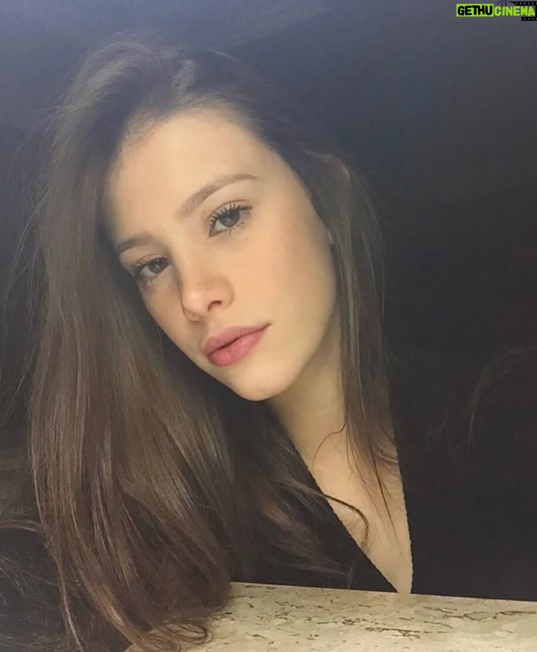Caroline Dallarosa - 12.7K Likes - Acabei de ver que é pra postar foto de 2016, então entrei na trend e temos uma Carol de 10 anos atrás, mudei muito? Haha