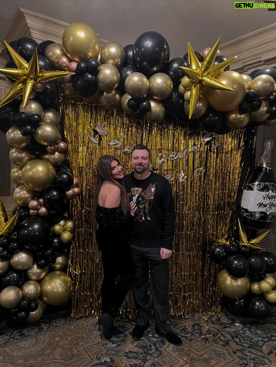 Caroline Manzo - 42.7K Likes - May 2026 bring us all the good things, peace - love - health - and happiness. Happy New Year!