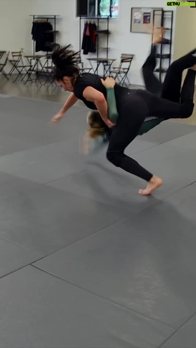 Cat Zingano - 18K Likes - Hip throws are my love language 💞

#judo #wrestling #mma #girlfight