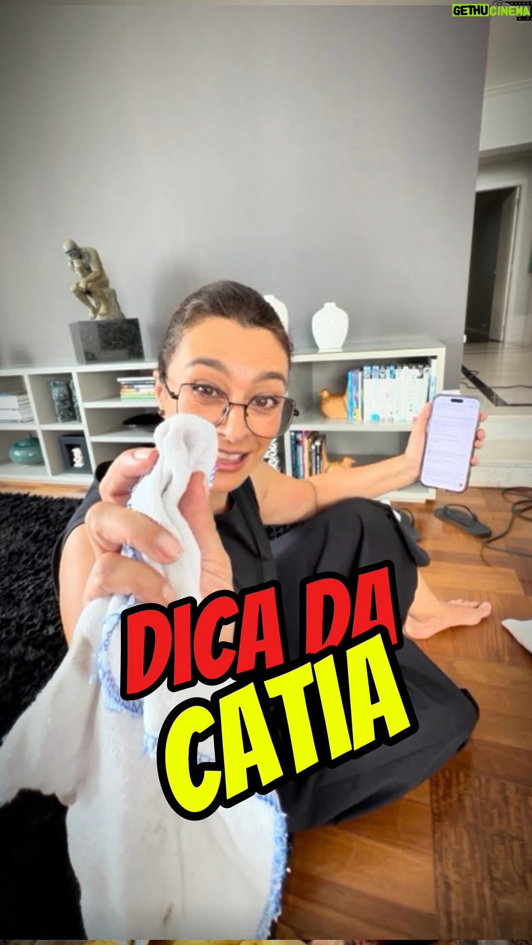Catia Fonseca - 11.3K Likes - Hoje adorei com força mais. E resolvi testar uma dica incrível que aprendi. E não é que funciona mesmo !! #dica