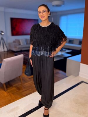Catia Fonseca Instagram - Noite incrĆvel no consulado Italiano. E para este evento tive o look incrĆvel da @vitorzerbinato e do
@hectoralbertazzi que amei. ParabĆ©ns @mafaldaminnozzisinger pelo tĆtulo que vocĆŖ recebeu do governo italiano. VocĆŖ merece tudo de melhor.