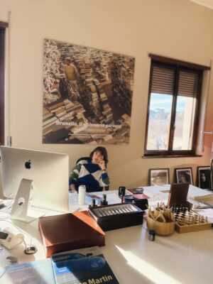 Catrinel Marlon Instagram - Retour au bureau… et ça fait vraiment plaisir ❤️. 
#masifilm
#catrinelmarlon