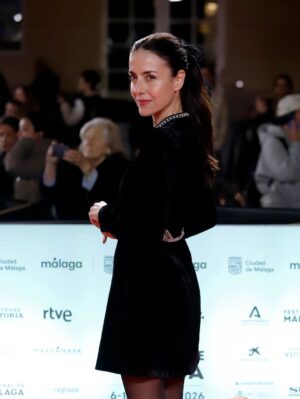 Cecilia Suárez Instagram - Gracias #29FestivalMálaga
Ayer se presentó #OCA de @_karlabadillo dentro de la Sección Oficial Zonazine.
Siempre es un gusto volver a este festival y a Málaga!
•
Styling: @blancopop @juandediosr @betoescamilla 
@sandroparis @armani @chanelofficial 
Makeup & Hair: @almudenagarbel x @armanibeauty 
💎 @tousjewelry 
#Armanimakeup
Hair Prep: @tachabeauty
@cramtalent