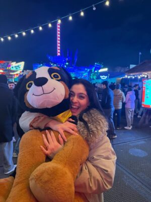Cemre Baysel Instagram - Bolca mutlu olduğumuz annnn