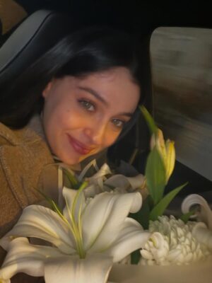 Cemre Baysel Instagram - Bolca mutlu olduğumuz annnn