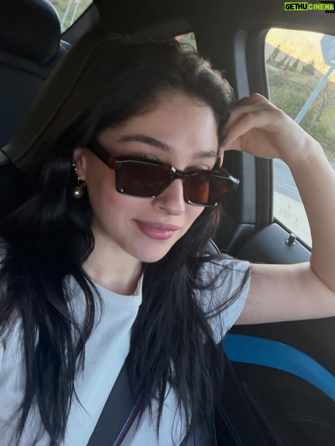 Cemre Baysel - 1 Million Likes - Son zamanlarda CB