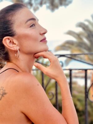 Ceren Benderlioğlu Instagram - Yaz’a doğru ♥️♥️♥️