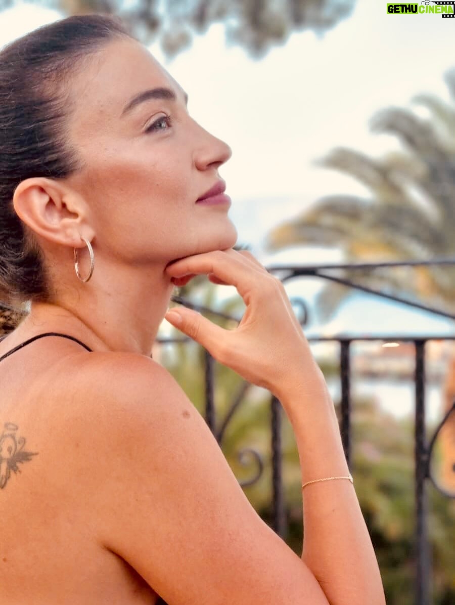 Ceren Benderlioğlu - 93.7K Likes - Yaz’a doğru ♥️♥️♥️