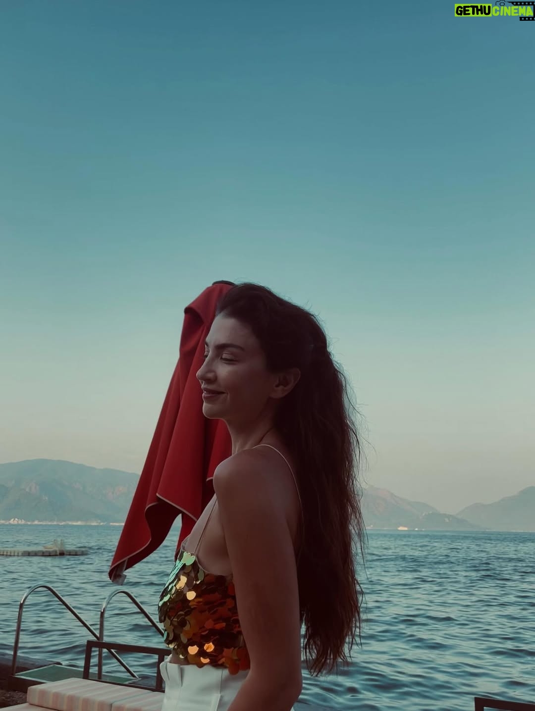 Ceren Benderlioğlu - 93.7K Likes - Yaz’a doğru ♥️♥️♥️