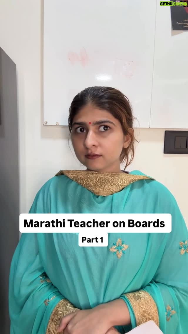 Chandni Bhabhda - 86.5K Likes - Marathi Teacher on Boards 10th 
Share it with your friends 😂😭

#chandnibhabhda #funny #boards #student #teacher