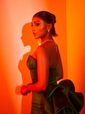 Charithra Chandran Instagram - Charithra Chandran x 98th #Oscars

Photo credit: Sami Drasin (@samidrasin)
Set design: Justin Corrigan (@jnc_design)