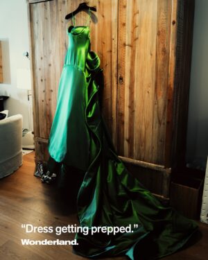 Charithra Chandran Instagram - Ever wondered what goes down before the Oscars? 

@charithra17 took us behind the scenes before she headed out to this years’s ceremony. 

Photography by  @corpuscamera
Hair by @claraleopard
Makeup by @kennethsohmakeup
Skin by @joannaczechofficial
Styling by @hollyevawhite, @eointhomashiggins
Special Thanks to @1hotel.weho
