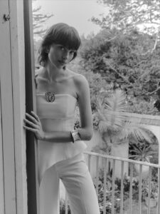 Actress Charlee Fraser HD Photos and Wallpapers January 2026