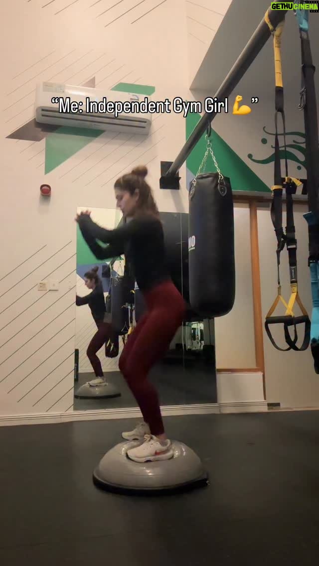 Charlie Chauhan - 1.8K Likes - Confidence: 100%
Memory: 0%
Me working out without a trainer…😵‍💫