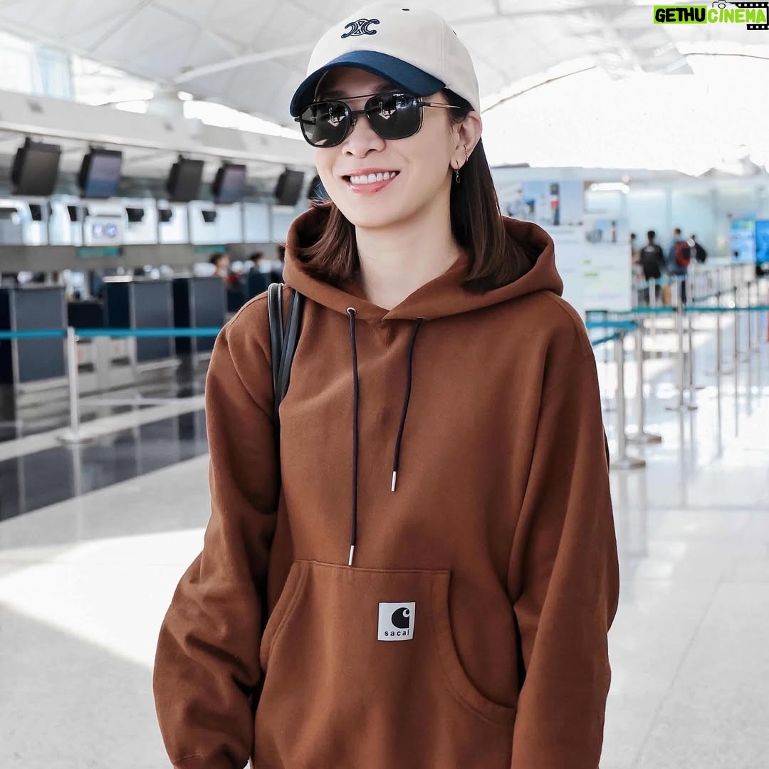 Charmaine Sheh Sze-Man - 20K Likes - 馬年第一飛～ See uuuuuuu
P.S 其實發生咗10年都唔會出現一次嘅事，就係記錯時間、搞錯鬧鐘🥶 11:45接我，11:45先起身！表演15分鐘後上到車，好彩趕得切🤪
@sacaiofficial
