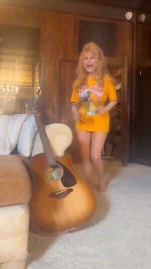 Charo Instagram - Hola Amigos .  I want to Share with You That  music is Your Best Friend . Baila - Baila - Baila . Happy Weekend . I Hope You Like It . I Love You All  Besos  #fyp #foryoupage #dance #music #foryou