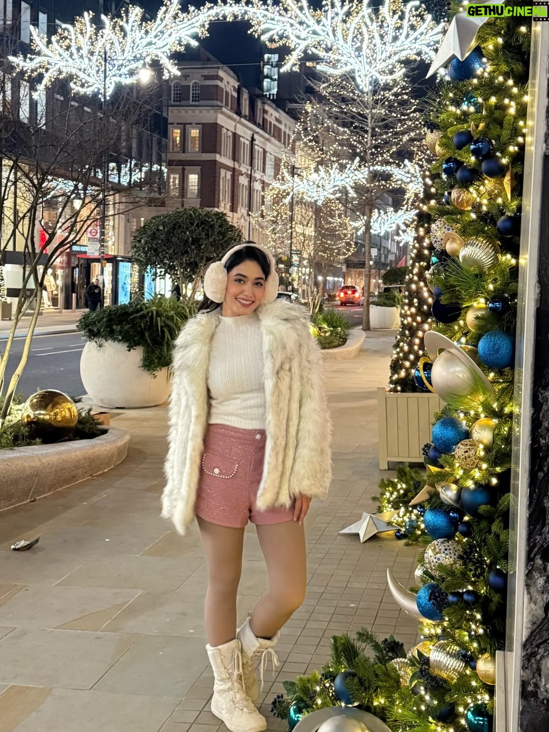 Charvi Tanya Dutta - 2.2K Likes - December 2025 ❣️