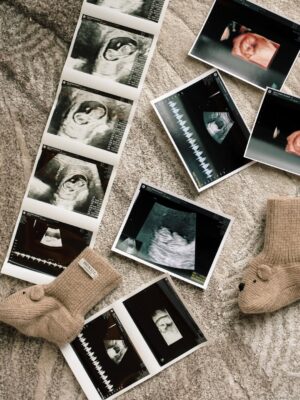 Chelsea Islan Instagram - Happy 33rd Birthday to my Husband! Soon to be Dad. This year is incredibly special for us, as we are celebrating together as three, with our little one on the way. Carrying a Blessing 🤍