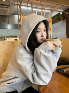Actress Choi Hee-jin HD Photos and Wallpapers February 2026