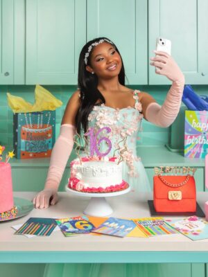 Christina Milian Instagram - My Sweet, Sweet Baby V! Happy birthday to you! Hope you feel the love from all over!  You deserve all the Cakes, Hugs and kisses. 

Violet 💛’s birthday wish was to have an amazing sweet 16 photo shoot and thanks to @illuminationpr & @celeste_photographer her dream was made true.