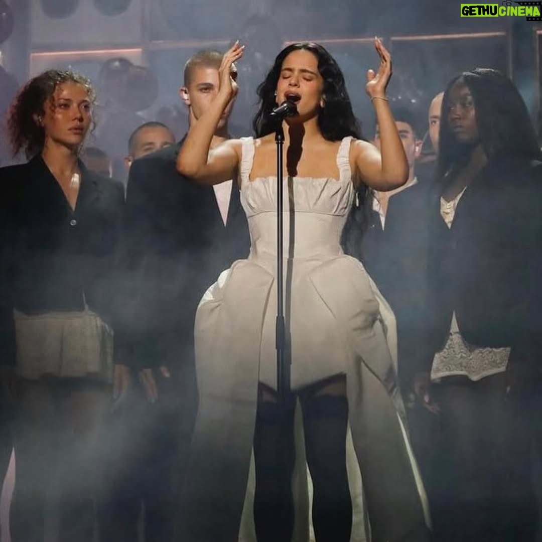Christina Tokking - 8.7K Likes - W. the one and only @rosalia.vt aaaaand @bjork!!! 🪽
Can’t believe this was my 9’th Brit Awards..
Thank you @la.horde ✨ #brits2026 #rosalia