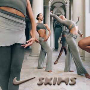 Christina Tokking Instagram - @nikewomen @skims @lalalalisa_m @kimkardashian 

Dream come true working with @sergiovsreis & @maloulinders_ !! Thank you so so much for having me apart of this magic <3 

Director: @sergiovsreis 
Choreographers: @sergiovsreis @maloulinders_ 
@cleartalentgroup 💘