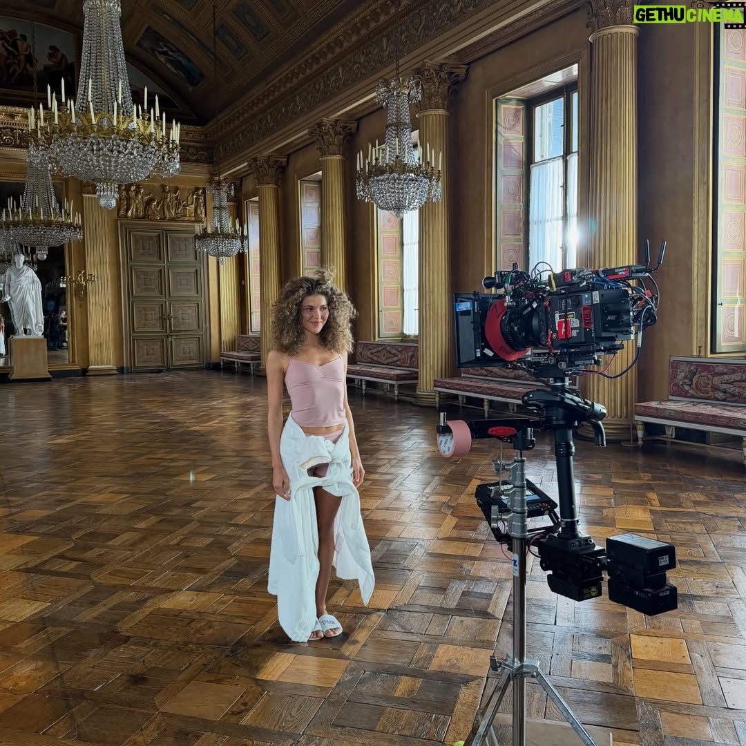 Christina Tokking - 7.5K Likes - @nikewomen @skims @lalalalisa_m @kimkardashian 

Dream come true working with @sergiovsreis & @maloulinders_ !! Thank you so so much for having me apart of this magic <3 

Director: @sergiovsreis 
Choreographers: @sergiovsreis @maloulinders_ 
@cleartalentgroup 💘