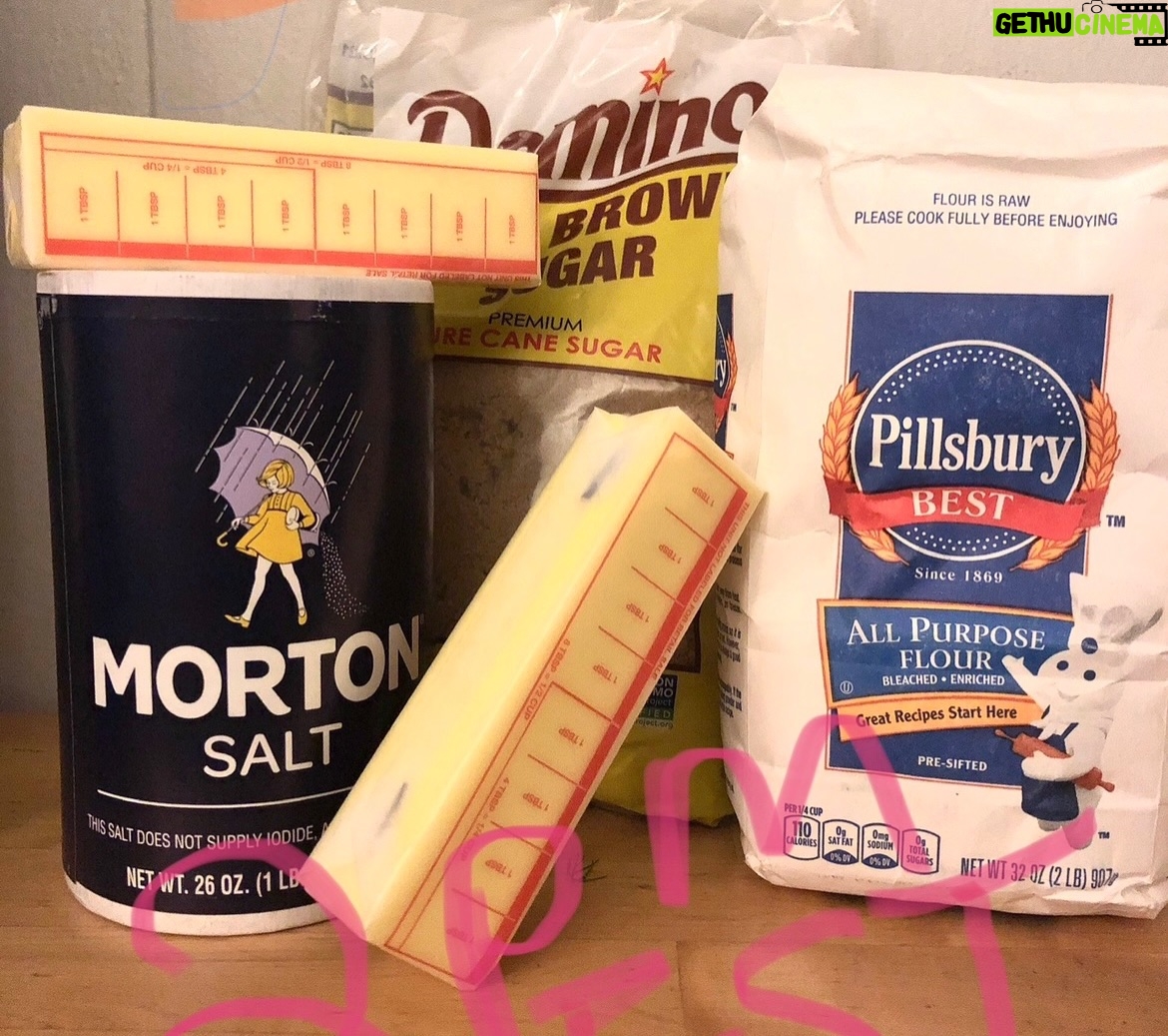 Christina Tosi - 1.9K Likes - HAPPY 6th BIRTHDAY BAKE CLUB! Time sure flies when you’re grooving in your kitchen. Thank you for showing up for me and for each other all these years - it’s been one wild ride! Here’s to many more years of Butter sightings, dropped eggs, one bowl wonders, digi BFFs, and making a little mess. Some pics from the early days - remember when we called it “baking club”?! 🤣