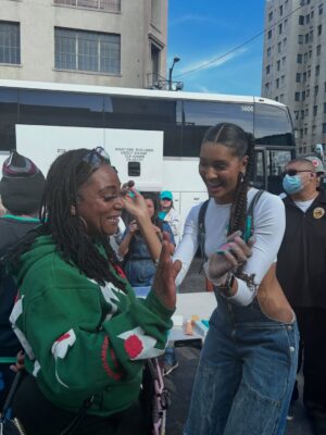 Christine Obanor Instagram - Rest in heavenly peace Ms.Shirley 🕊️ @beauty2thestreetz December 3, 2024 marked a turning point in my life the moment I gave back in the streets with the organization that you poured your heart into. The way you have impacted the community is so inspiring and I wish you knew that the first time I gave back with you is what inspired me to fill 2025 with not only opportunities to give back with you but with other organizations. While I was experiencing a very dark and low moment in my life, giving back always brought me joy. It felt like a mental escape. I love how pure and humble you were. Last month you gave me gift cards to bless families with and didn’t care that you weren’t the face behind giving them. You allowed ME to shine and be a blessing. You never did it for the validation, you did it for the community. My heart hurts knowing that the last time was the last time. Giving in 2026 won’t feel the same without you.
Thank you so much for being such an irreplaceable soul. And thank you @thrivecausemetics for introducing me to an angel 🩷