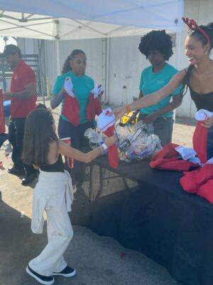 Christine Obanor Instagram - Rest in heavenly peace Ms.Shirley 🕊️ @beauty2thestreetz December 3, 2024 marked a turning point in my life the moment I gave back in the streets with the organization that you poured your heart into. The way you have impacted the community is so inspiring and I wish you knew that the first time I gave back with you is what inspired me to fill 2025 with not only opportunities to give back with you but with other organizations. While I was experiencing a very dark and low moment in my life, giving back always brought me joy. It felt like a mental escape. I love how pure and humble you were. Last month you gave me gift cards to bless families with and didn’t care that you weren’t the face behind giving them. You allowed ME to shine and be a blessing. You never did it for the validation, you did it for the community. My heart hurts knowing that the last time was the last time. Giving in 2026 won’t feel the same without you.
Thank you so much for being such an irreplaceable soul. And thank you @thrivecausemetics for introducing me to an angel 🩷